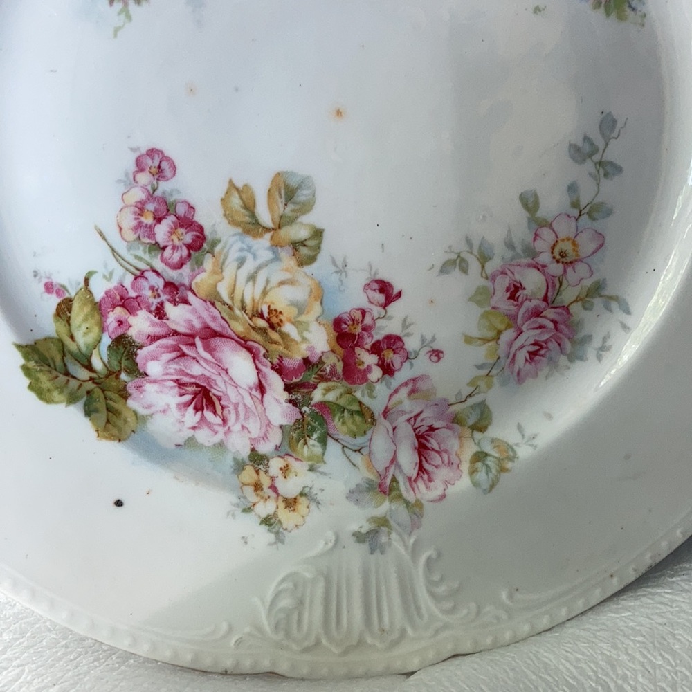 Beautiful plate - Picture 2 of 8